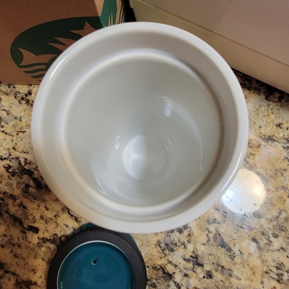 Starbucks Best Day Ever 10oz with green lid - Picture 5 of 10